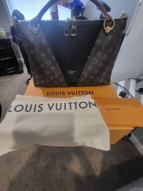 Louis Vuitton Women's Monogram Canvas V-Pattern Tote Bag - Black/Brown